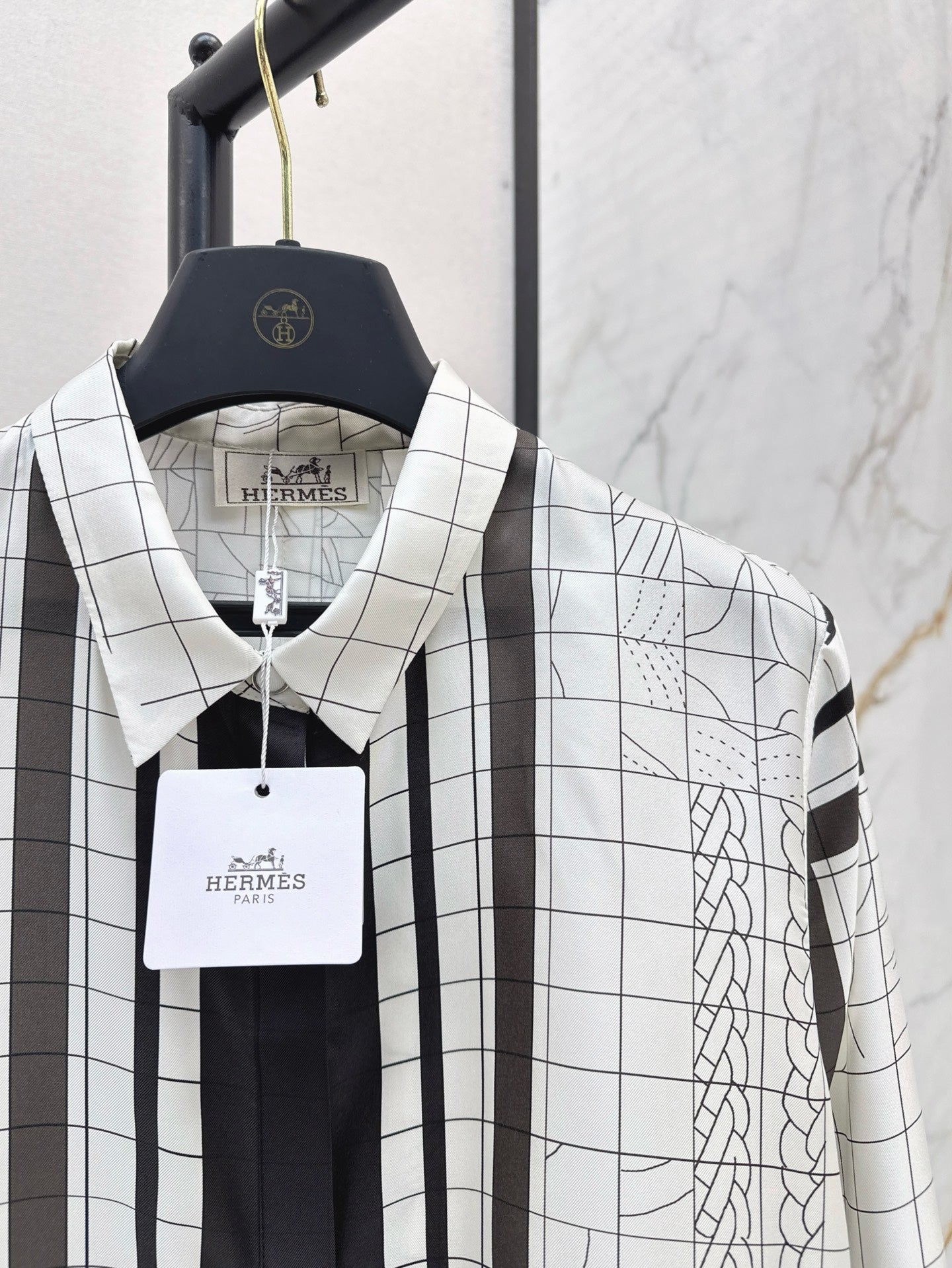 H 25ss Silk buttons shirt