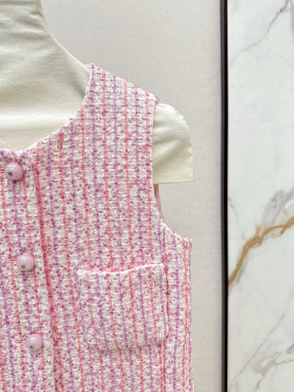 Ch 25ss woven vest
