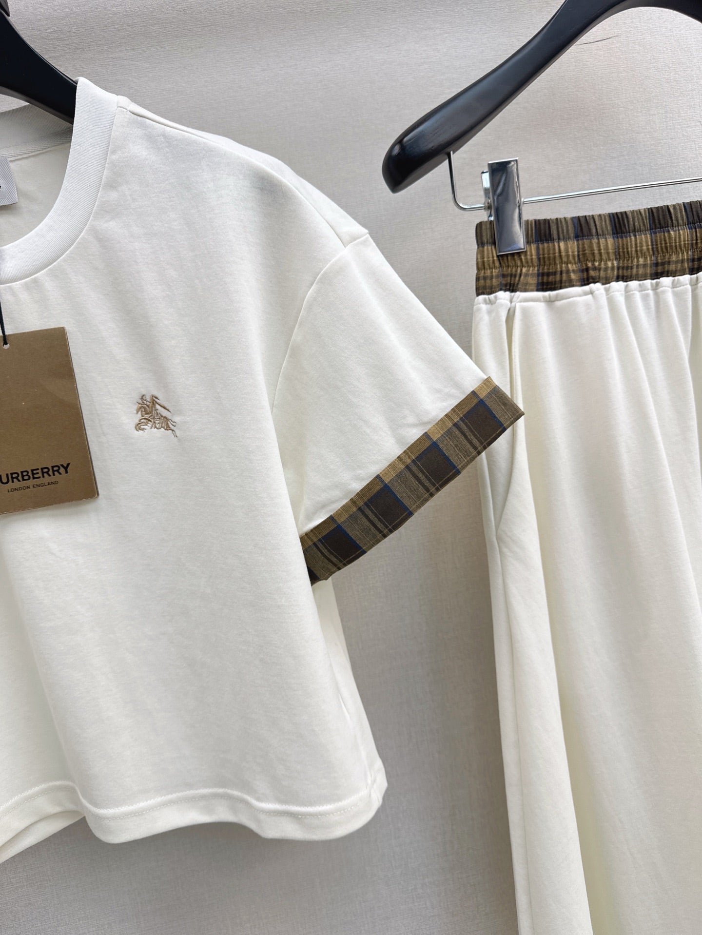 Bur 25ss tee skirt set