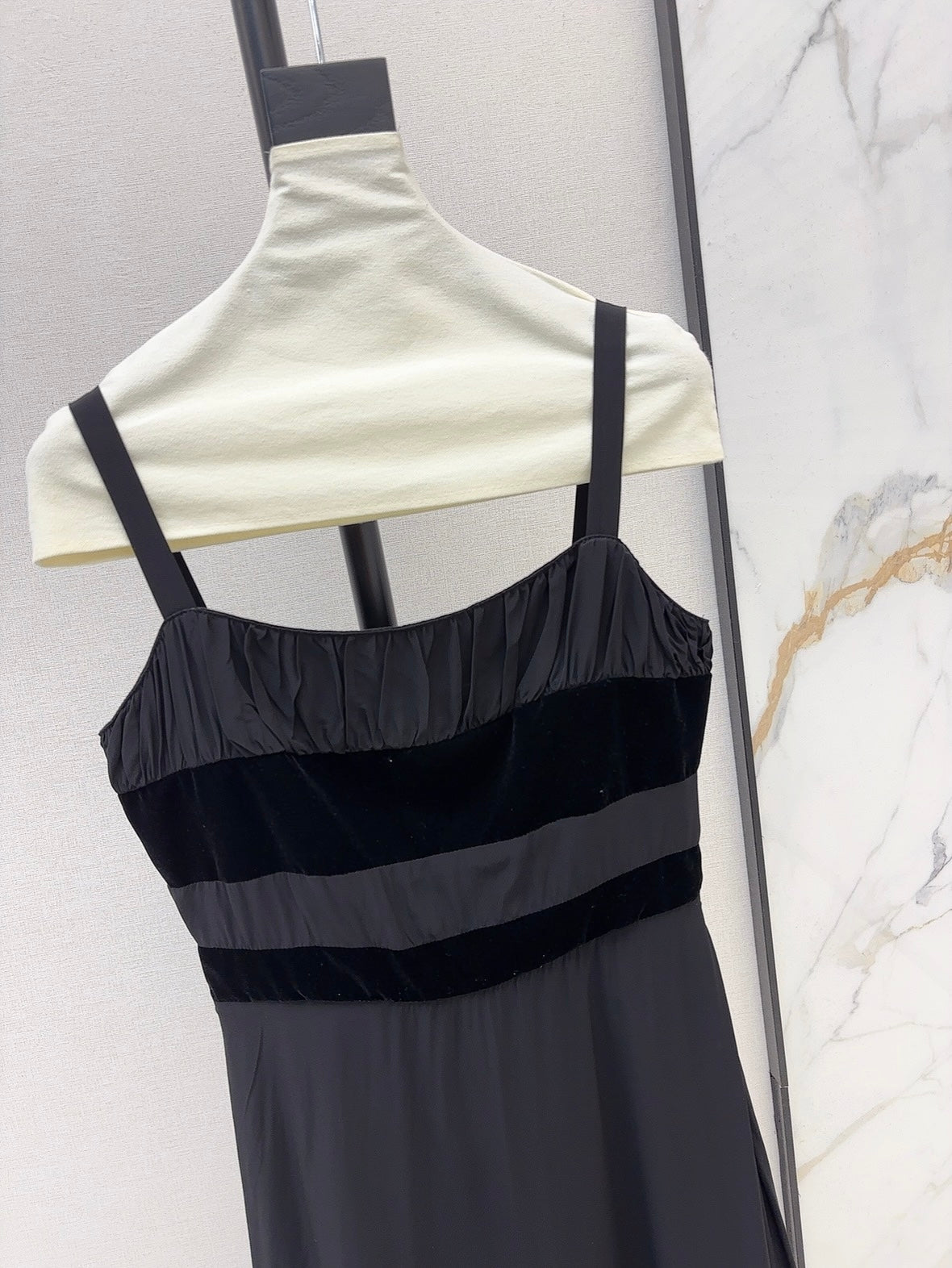 L 25ss slip dress