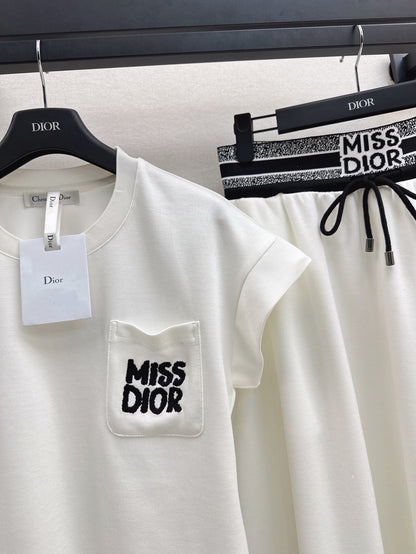 D 25ss miss skirt set