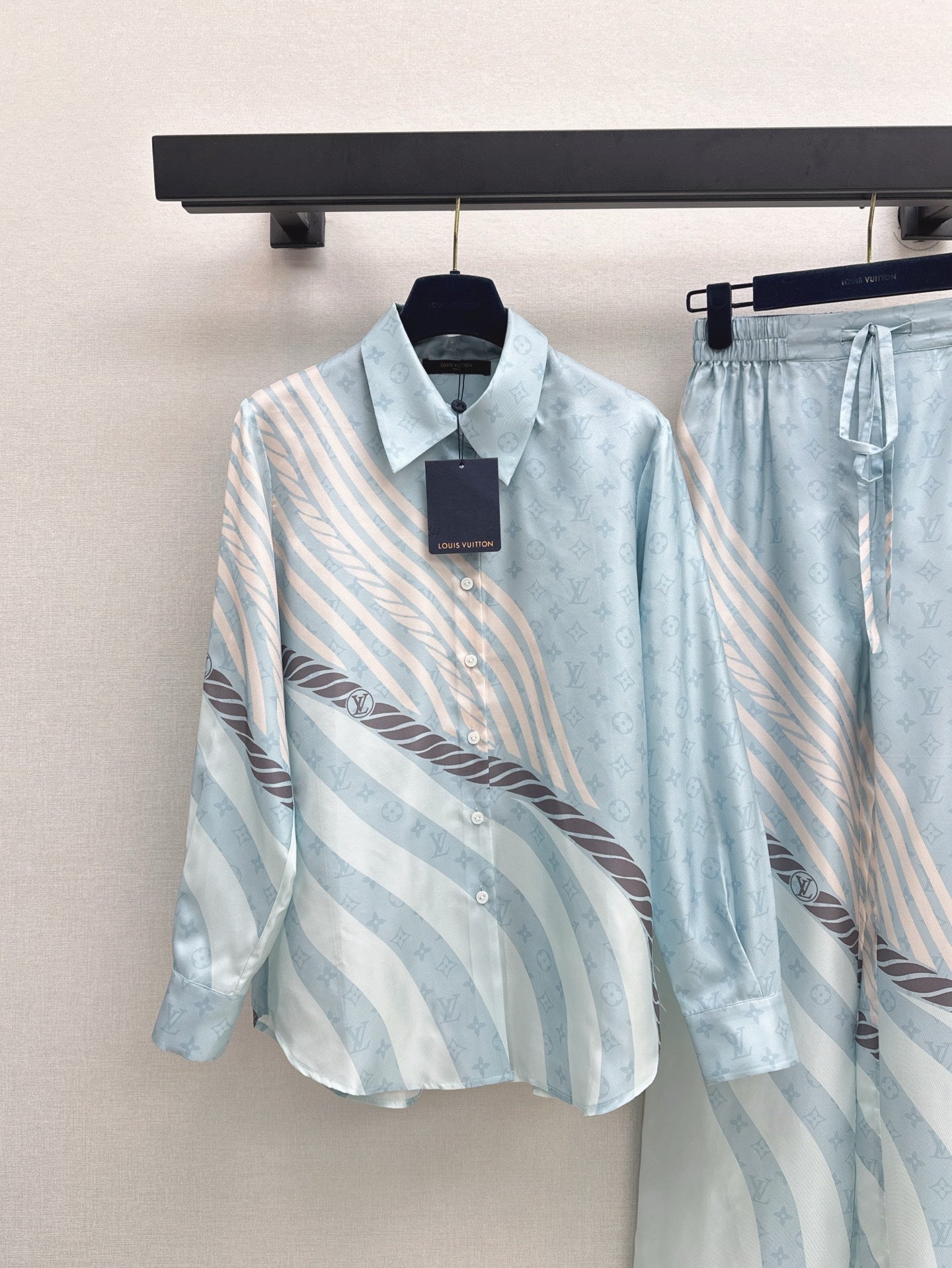 L 25ss silk shirt pants set
