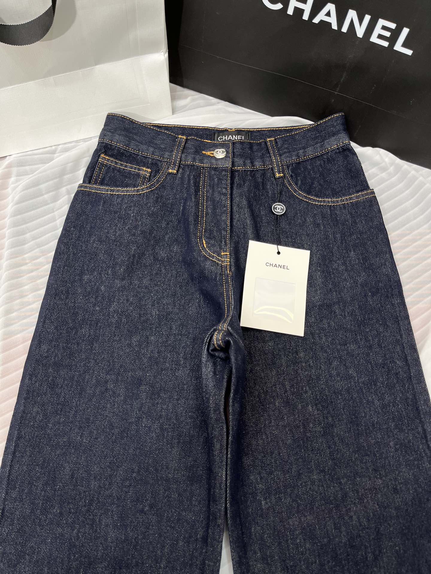 ch 25ss embroidered jeans