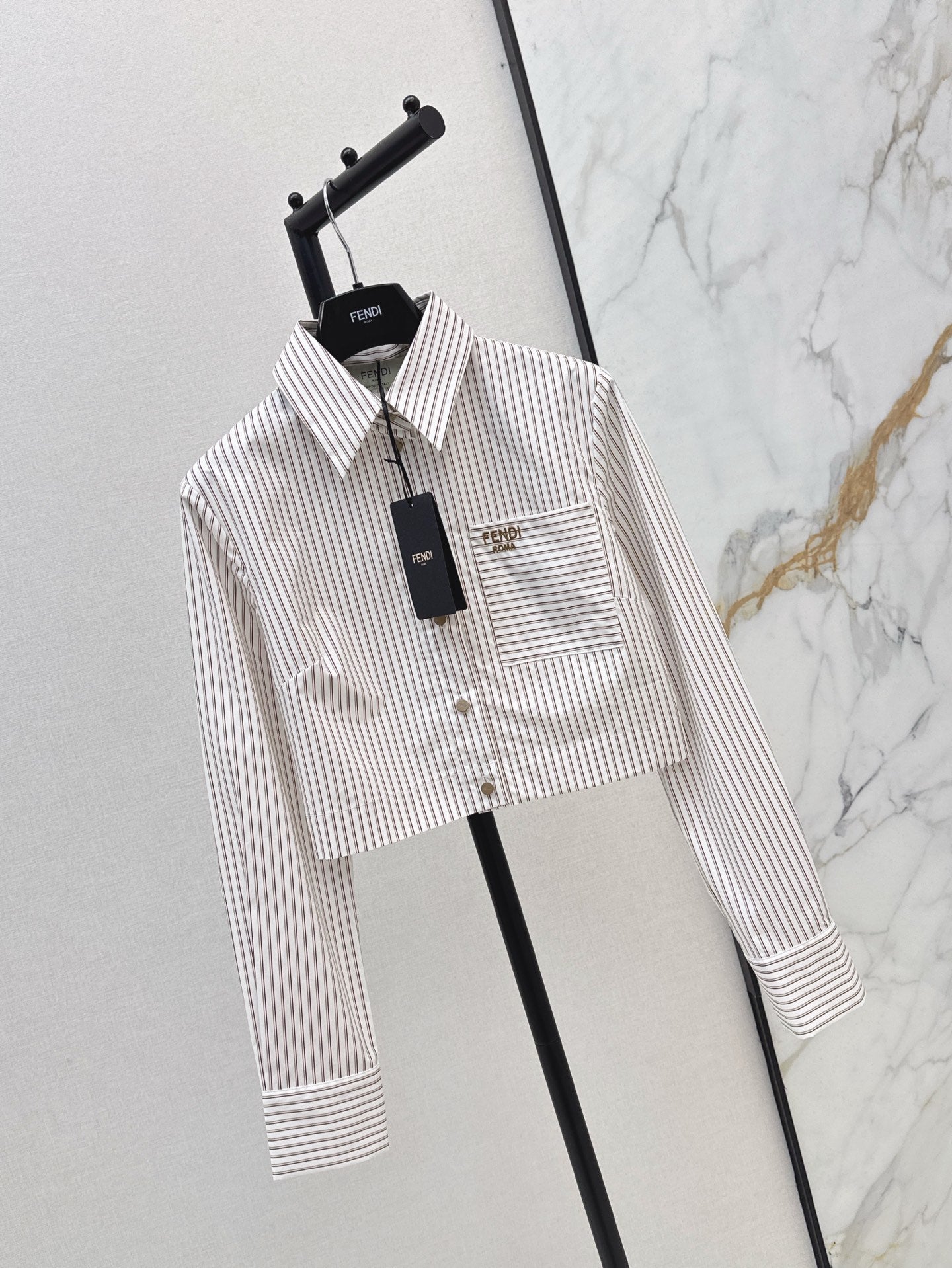 Fe 25ss crop shirt