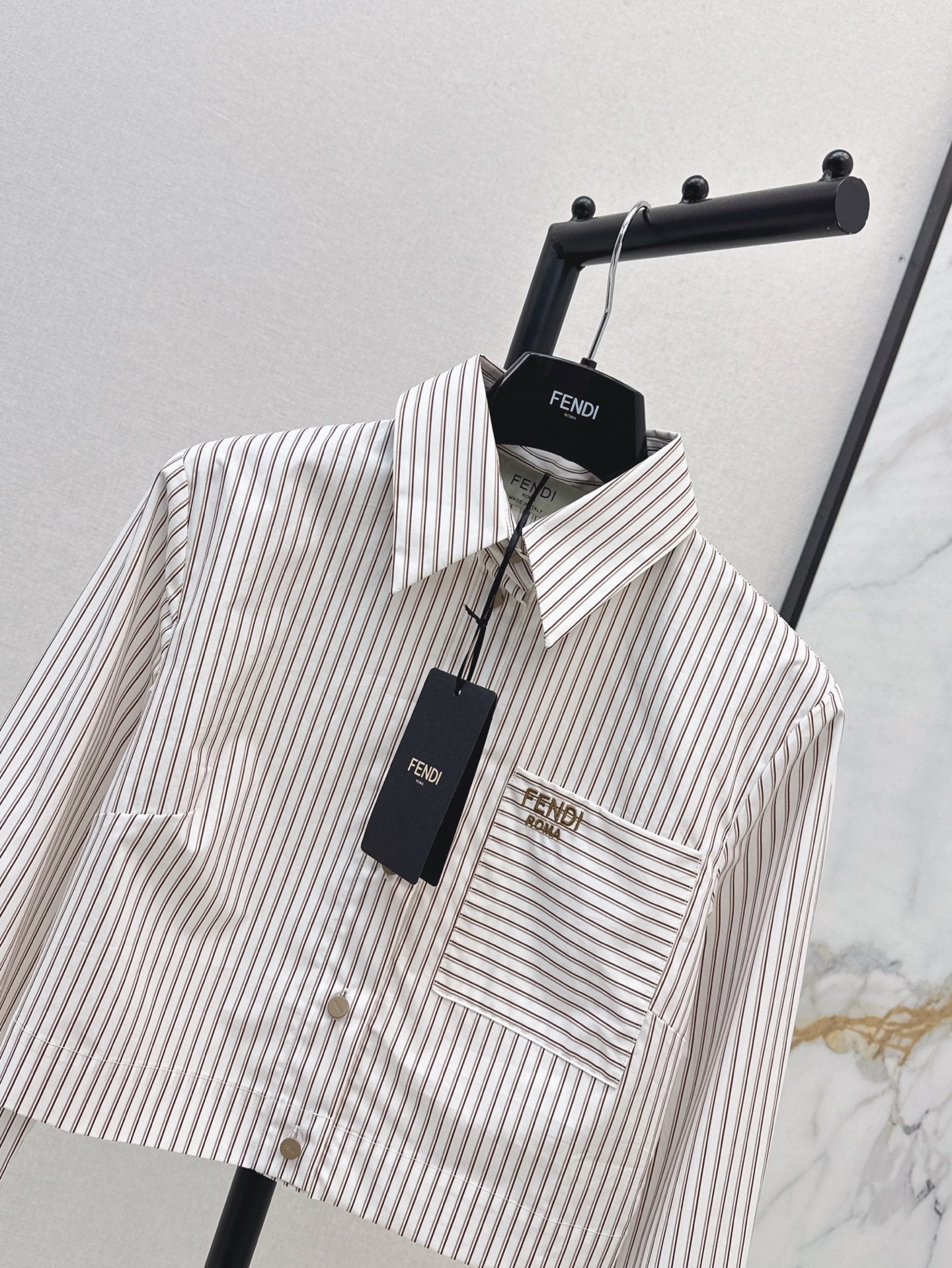 Fe 25ss crop shirt