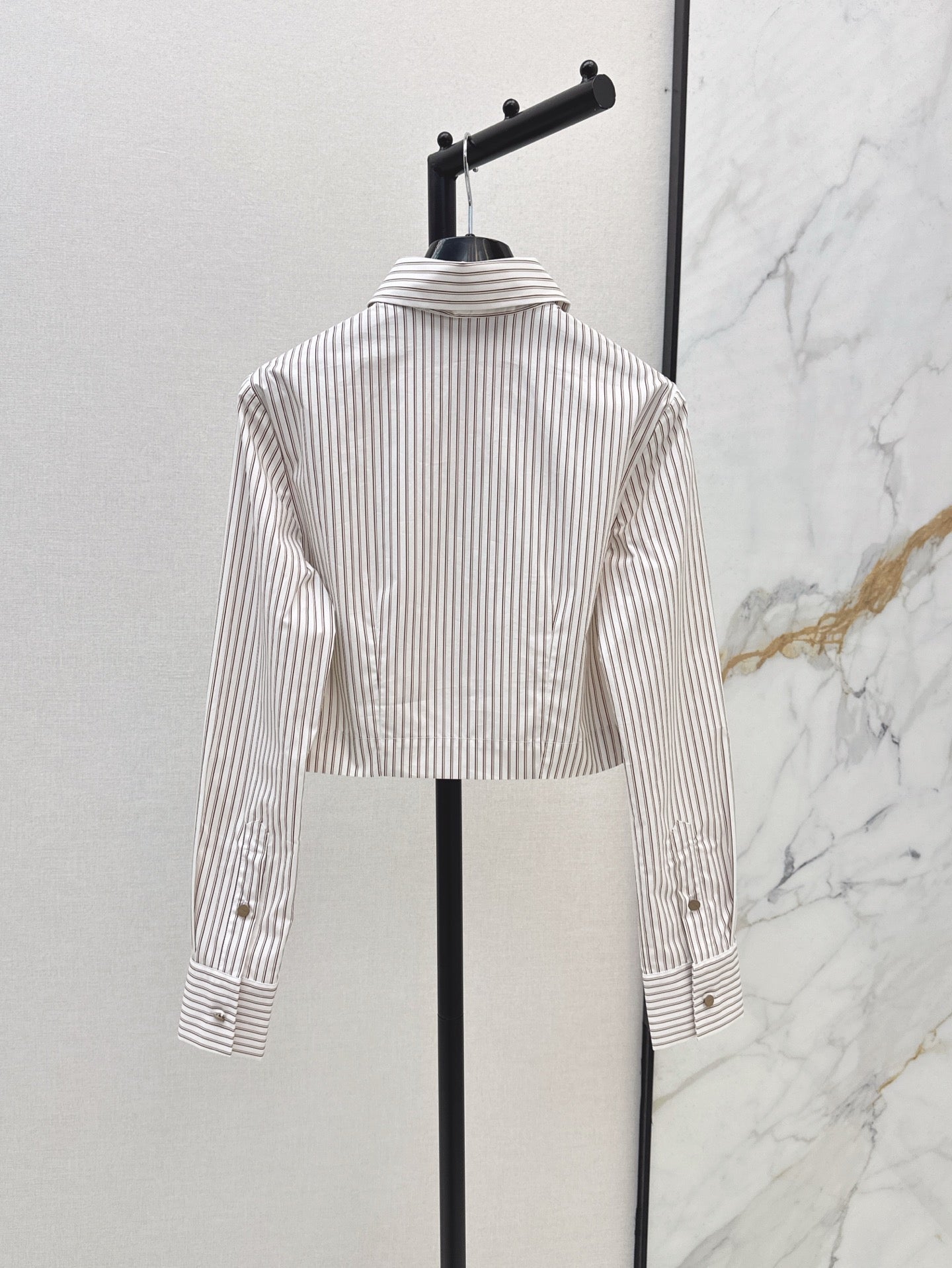 Fe 25ss crop shirt