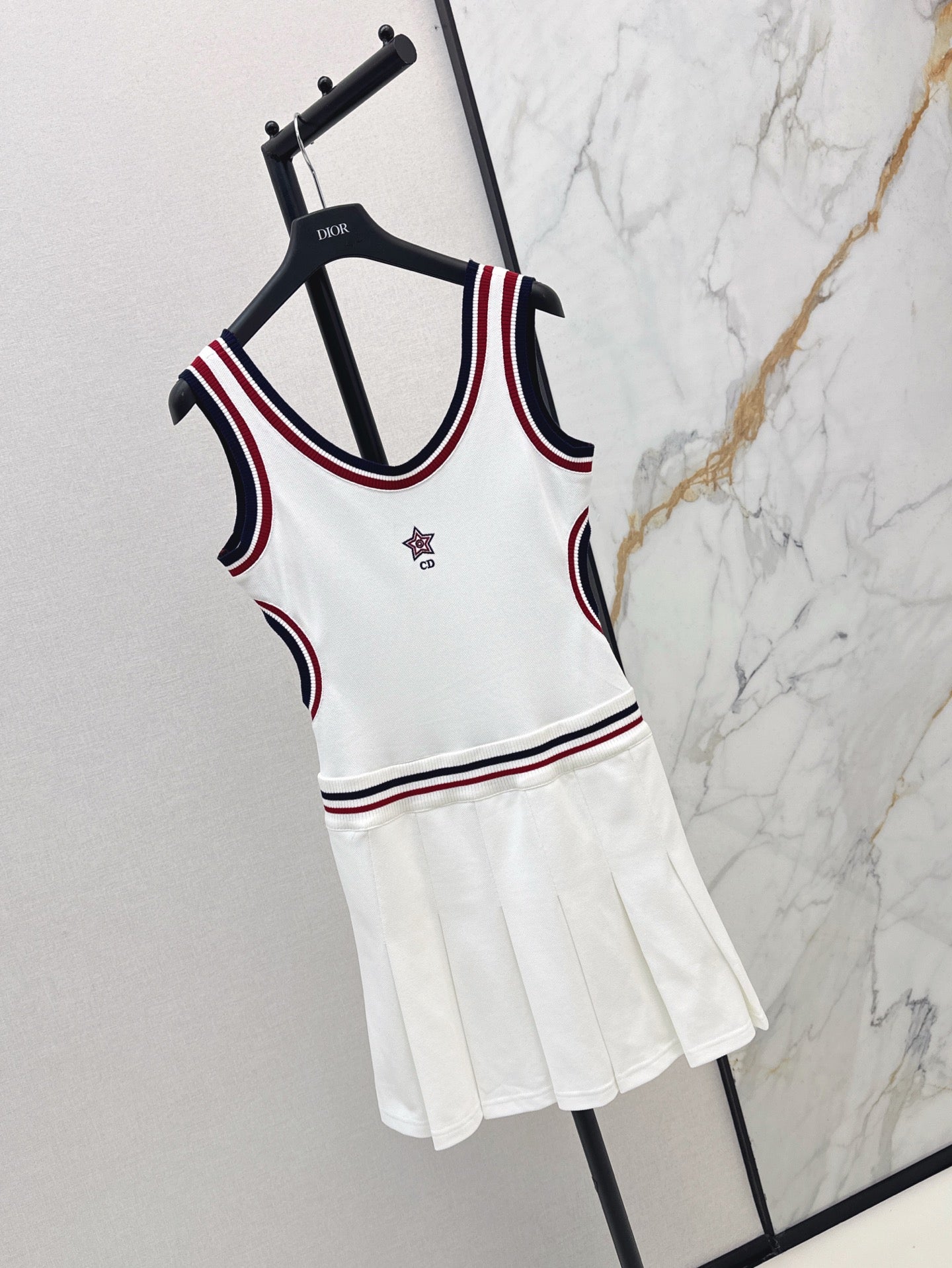 D 25ss sleeveless dress