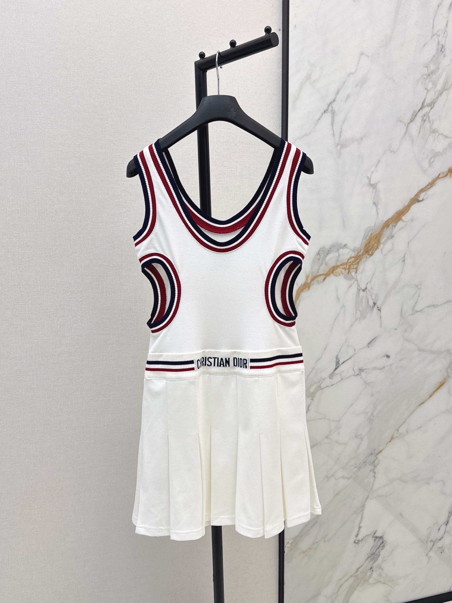 D 25ss sleeveless dress