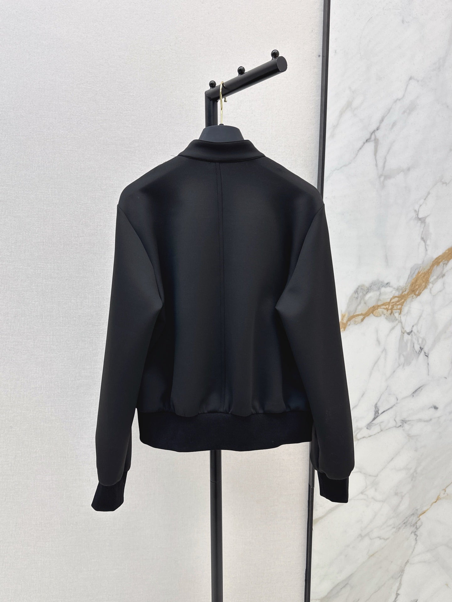 L 25ss embossed jacket