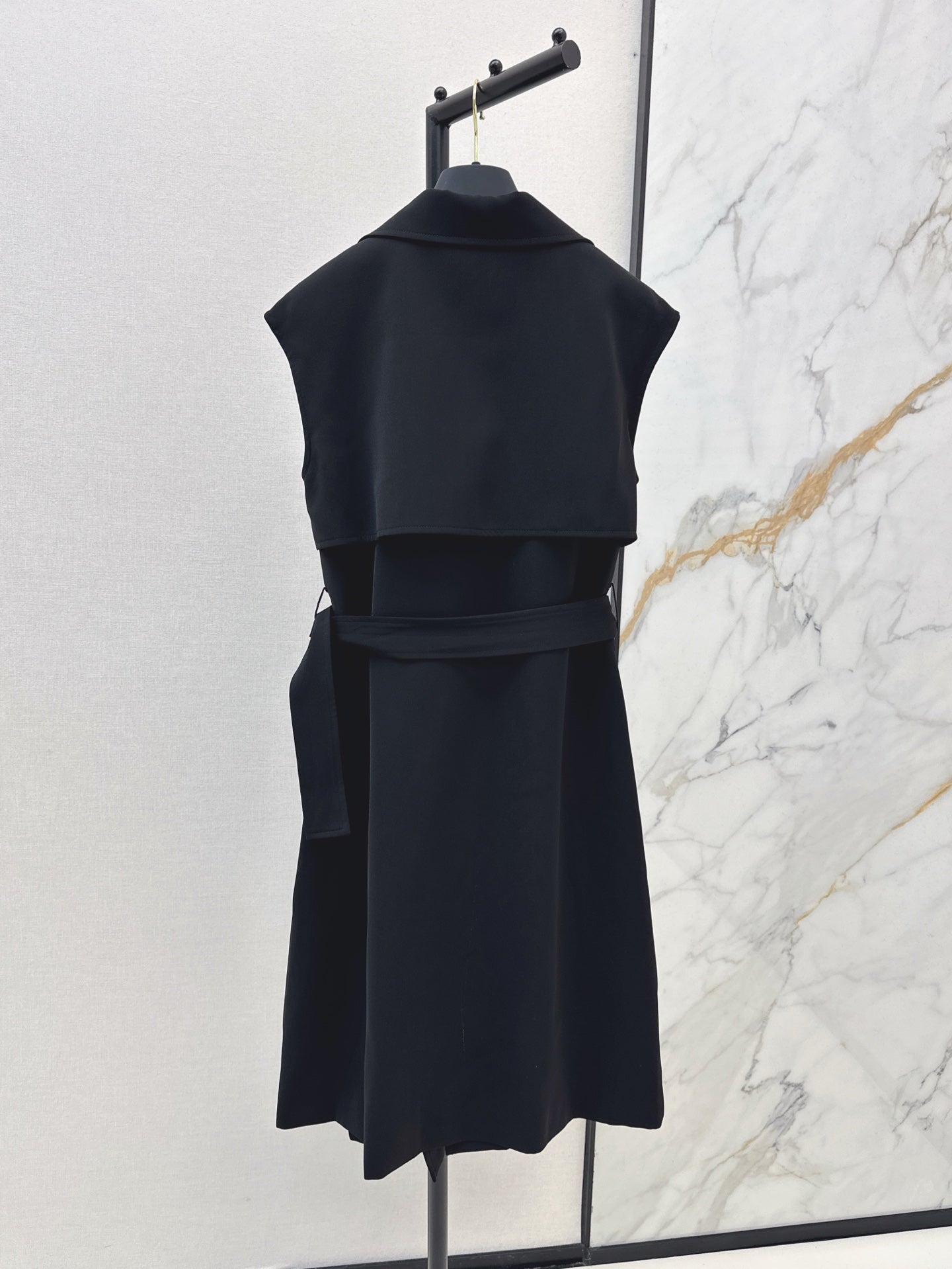 L 25ss sleeveless coat