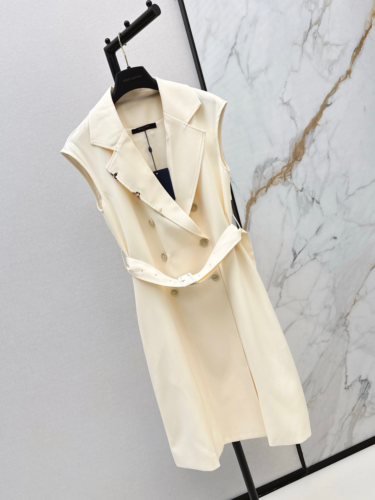 L 25ss sleeveless coat