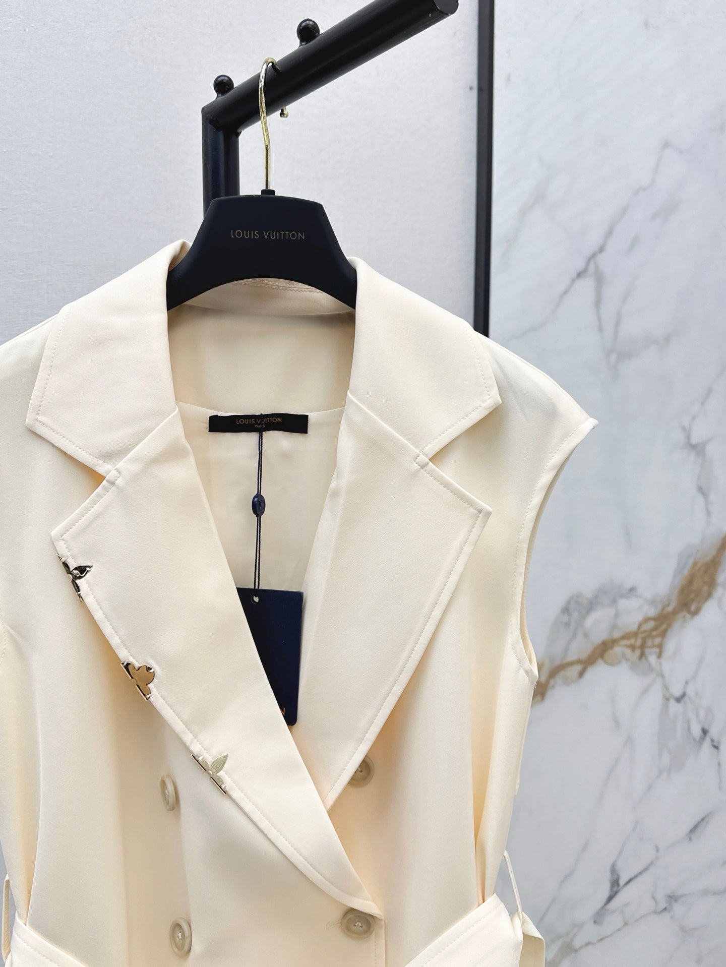 L 25ss sleeveless coat