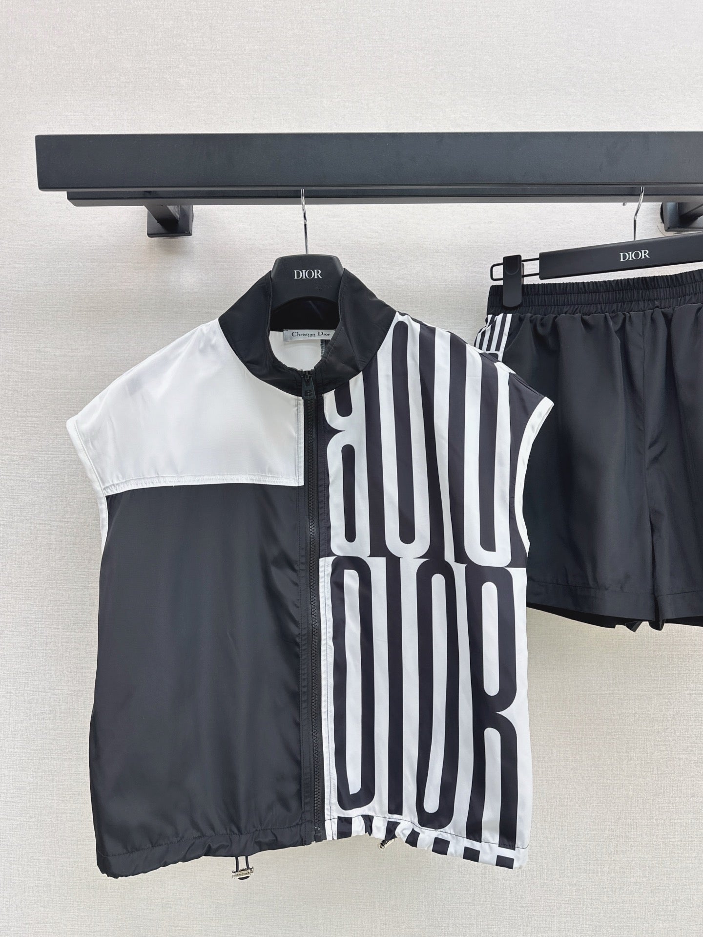 D 25ss miss sleeveless set