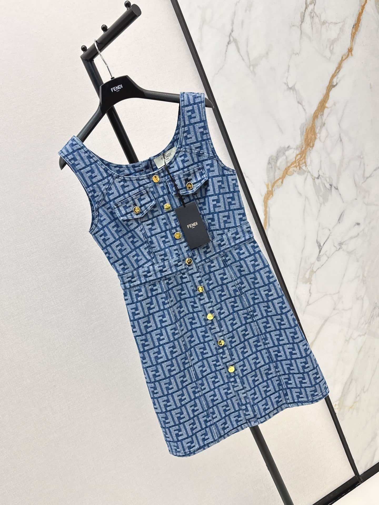 Fe 25ss sleeveless denim dress