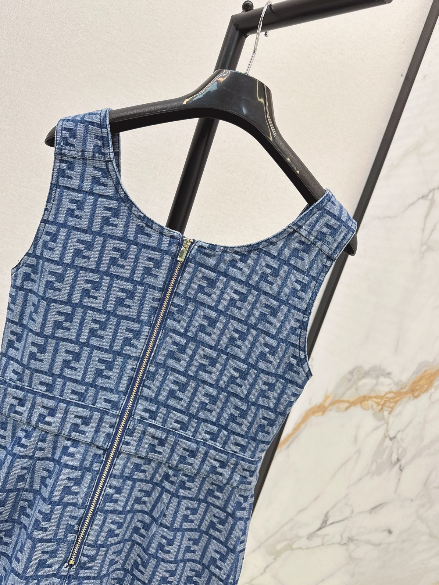 Fe 25ss sleeveless denim dress