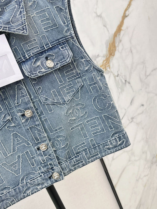 Ch 25ss embroidered vest