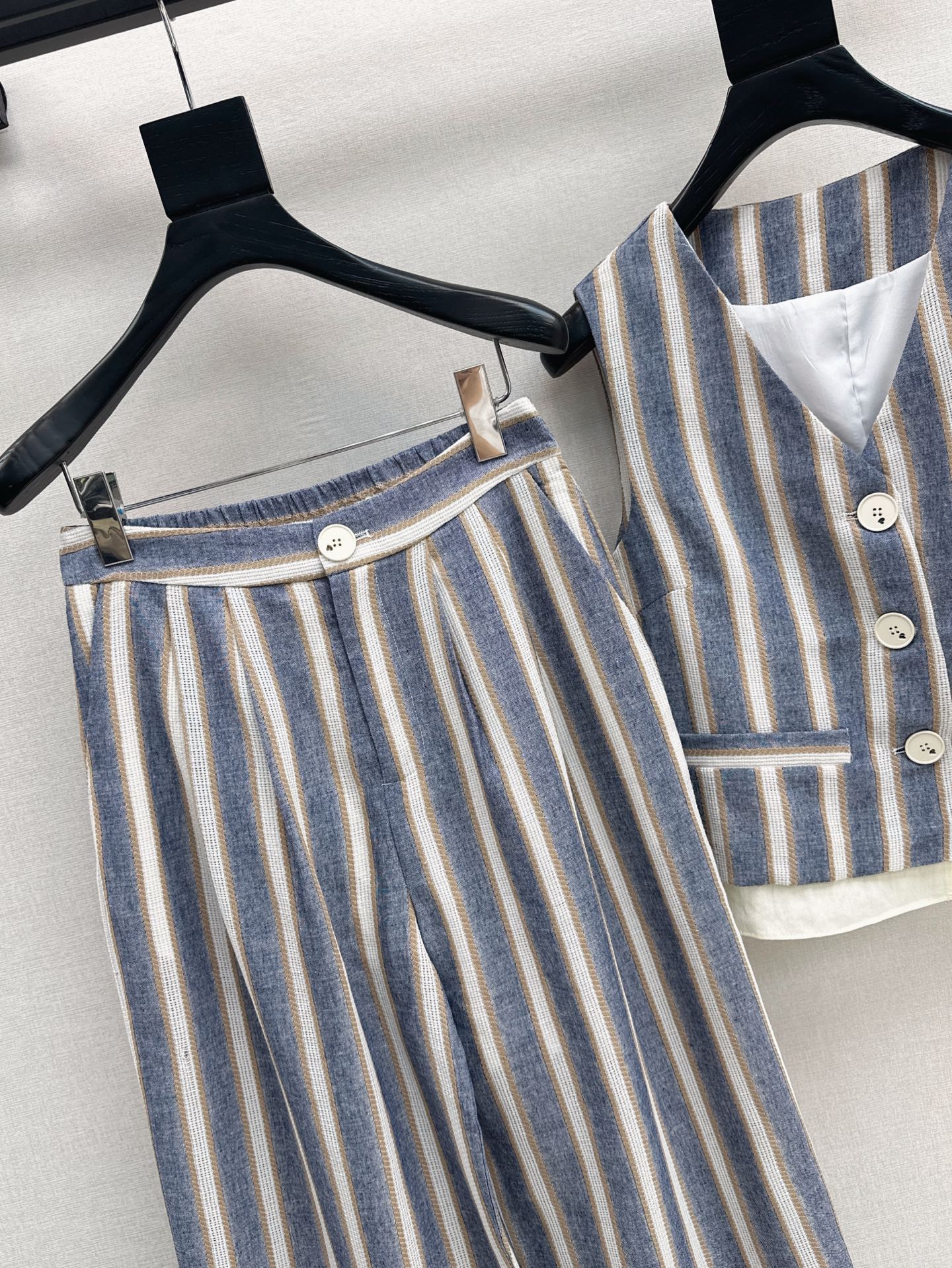 Lo 25SS linen set