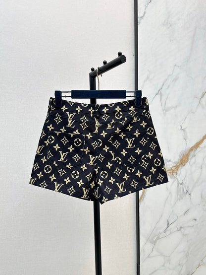 L 25ss monogram short