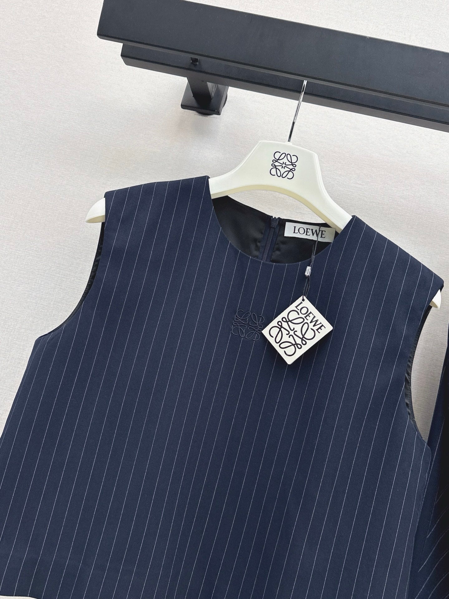 Loe 25ss pleated set
