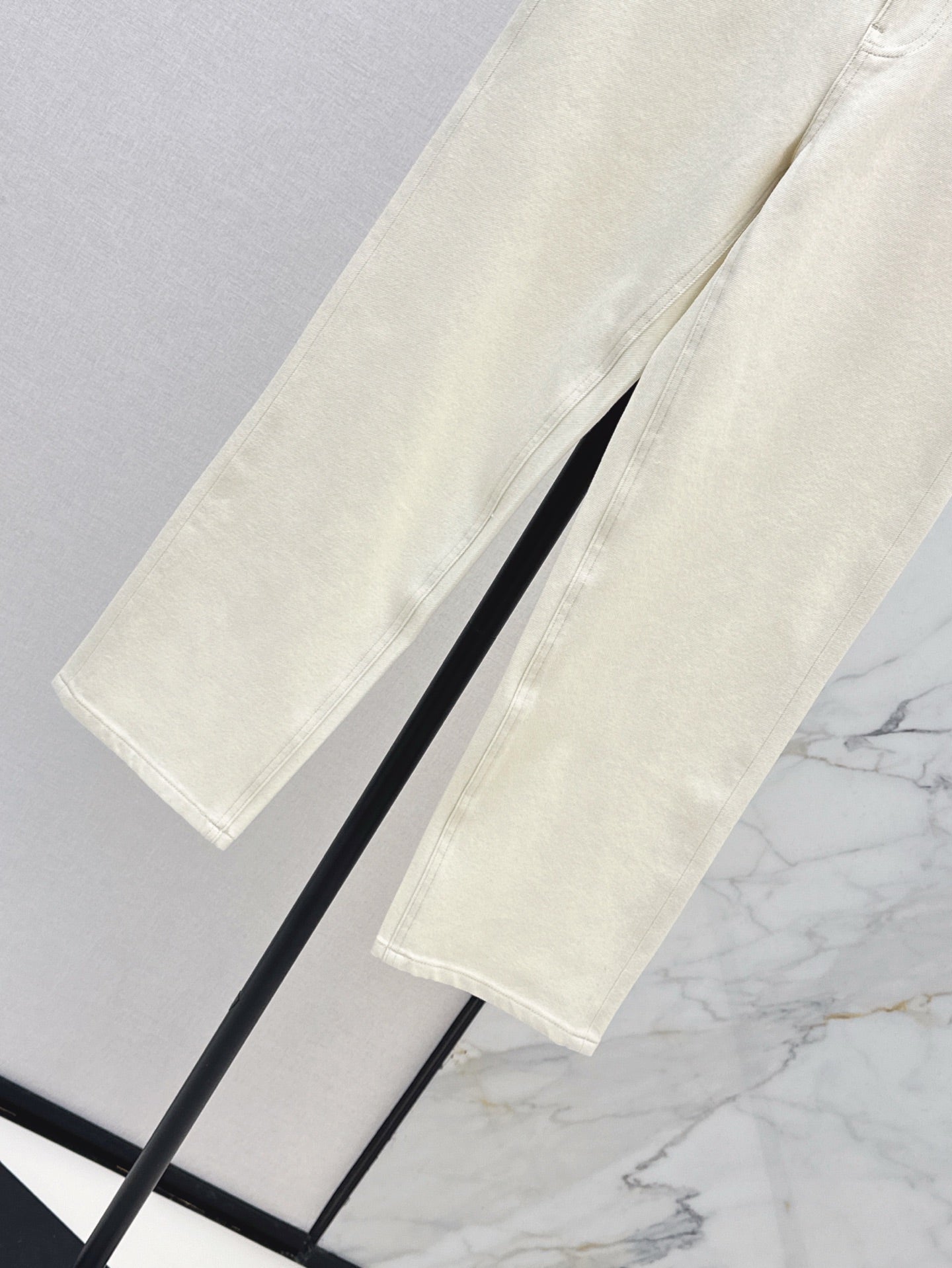 bur 25ss embroidered jeans