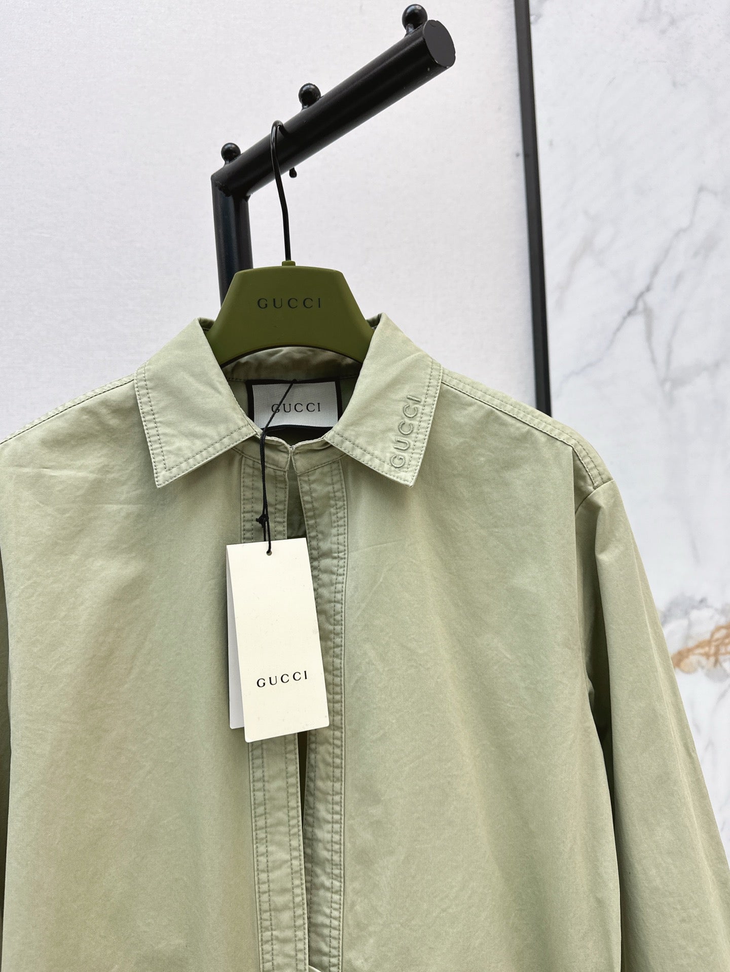 GU 25SS Waist-cinching shirt
