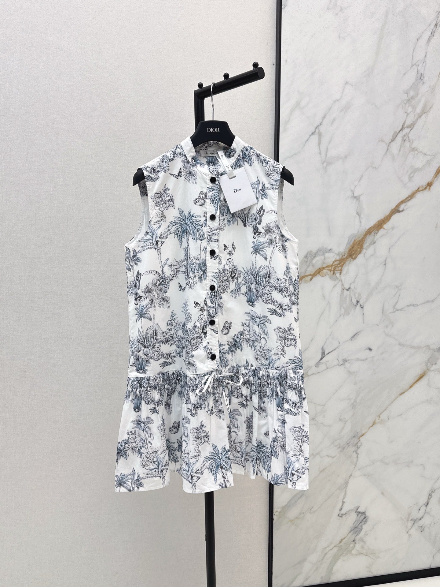 CD 25SS sleeveless dress