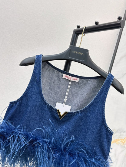 Val 25ss Removable ostrich feathers vest
