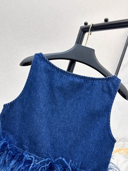 Val 25ss Removable ostrich feathers vest