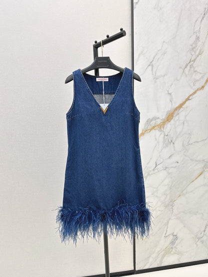 Val 25ss Removable ostrich feathers dress