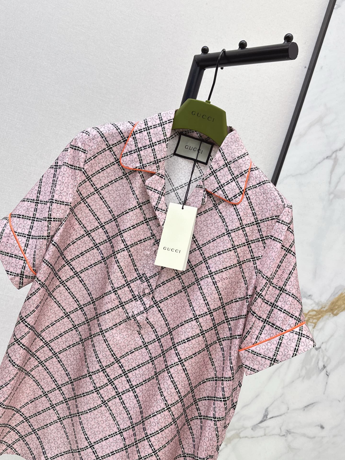 Guc 25ss silk shirt