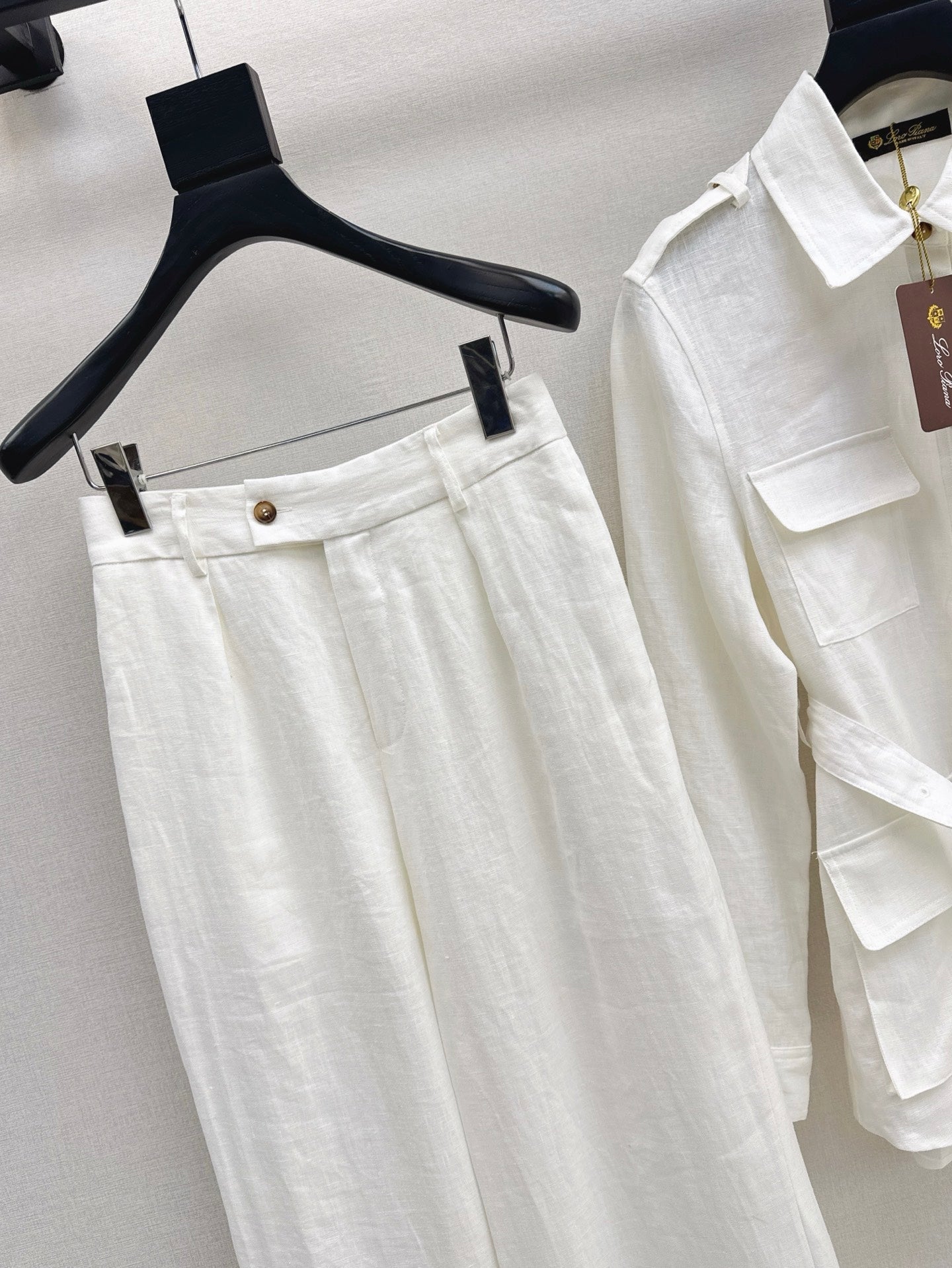 Lo 25ss linen suit