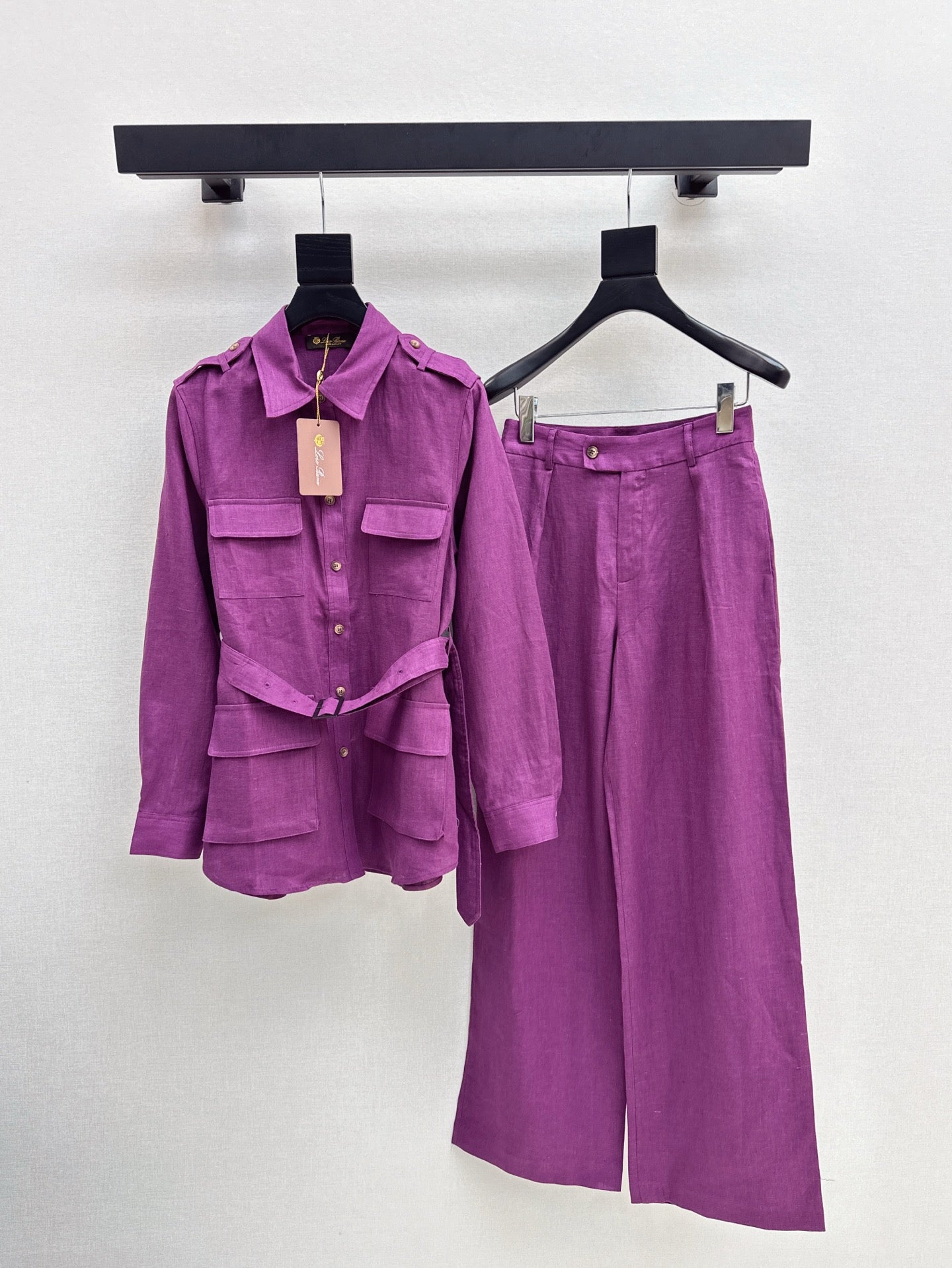 Lo 25ss linen suit