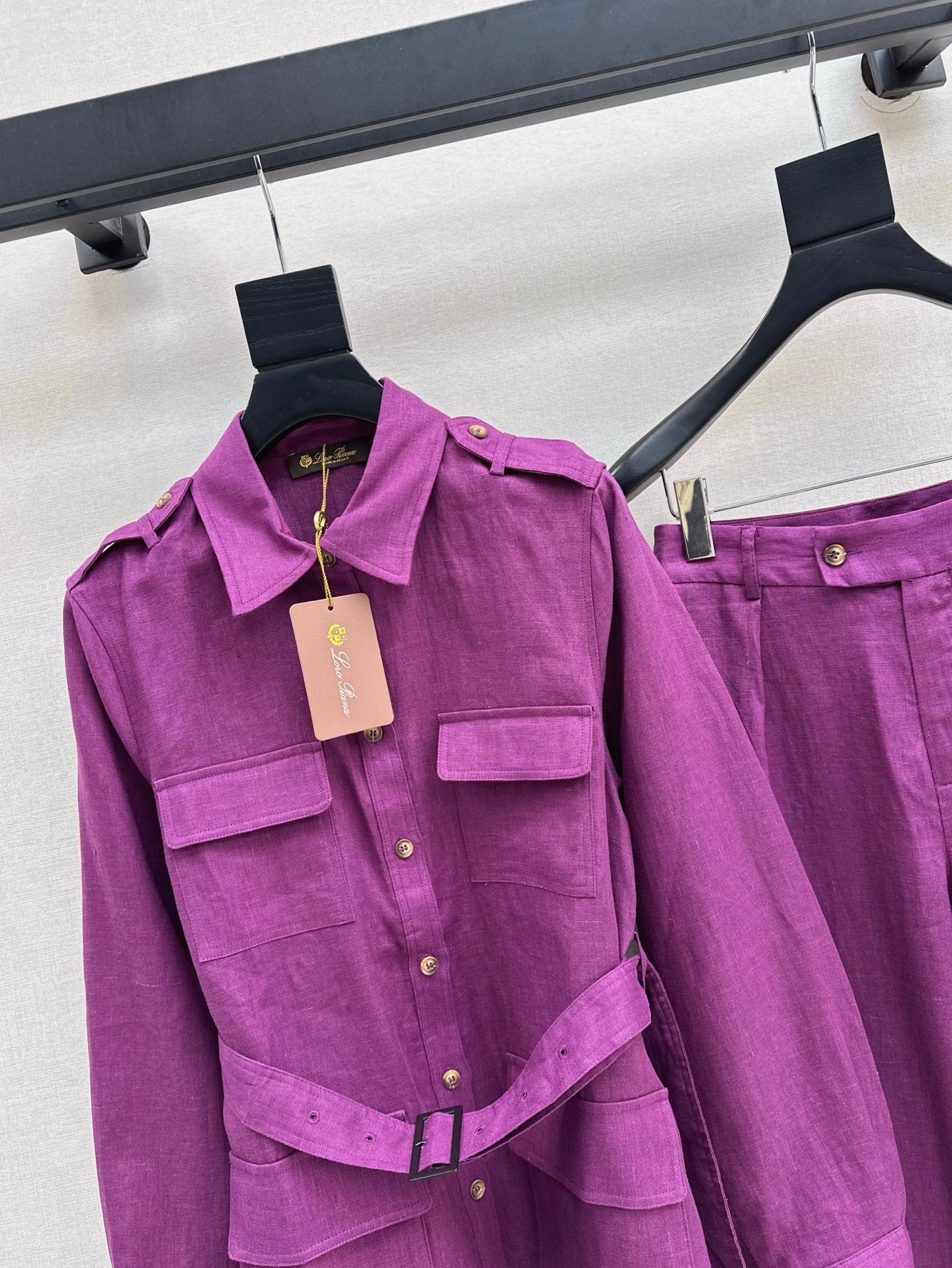 Lo 25ss linen suit