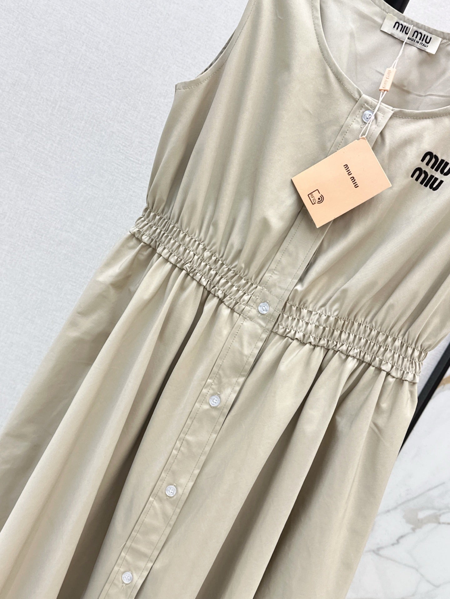 Mi 25ss sleeveless dress