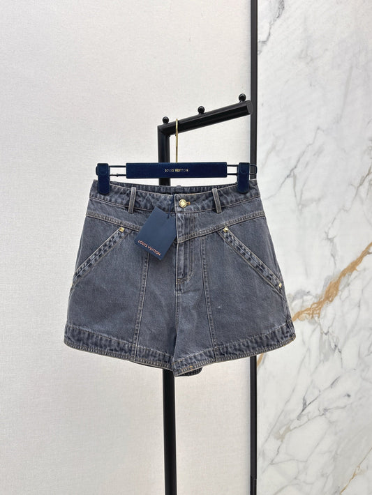 Lou 25ss embroidered short