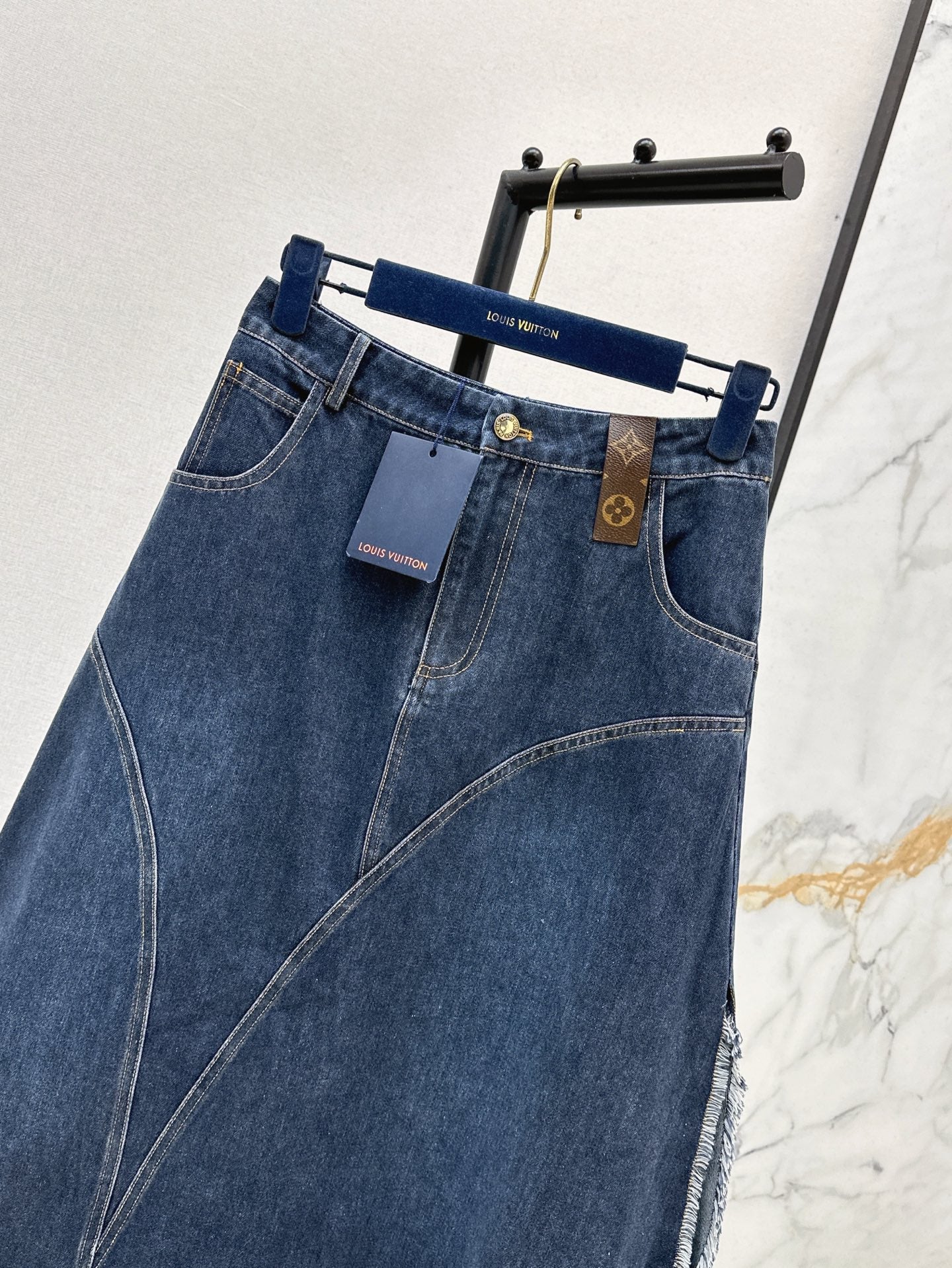 Lou 25ss denim skirt