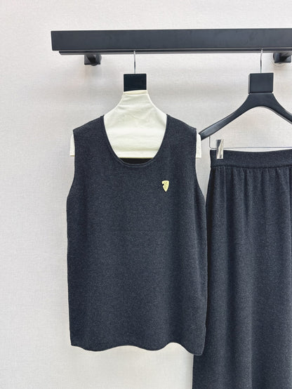 Bur 25ss knit suit