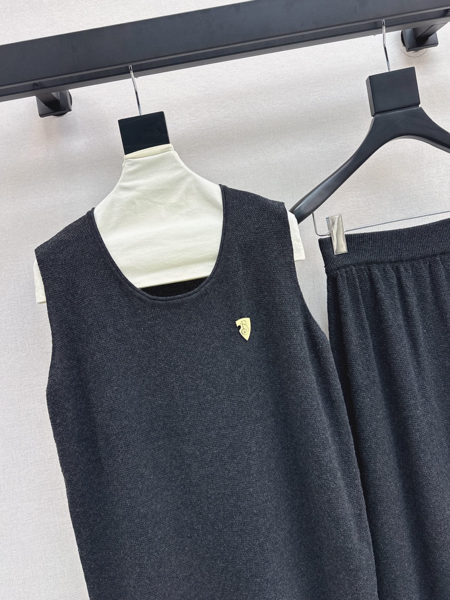 Bur 25ss knit suit