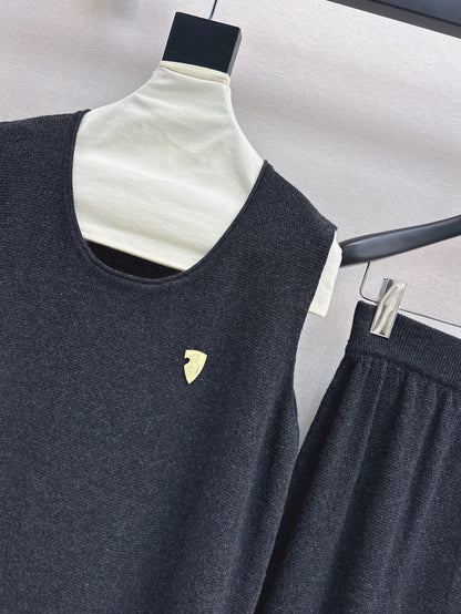 Bur 25ss knit suit