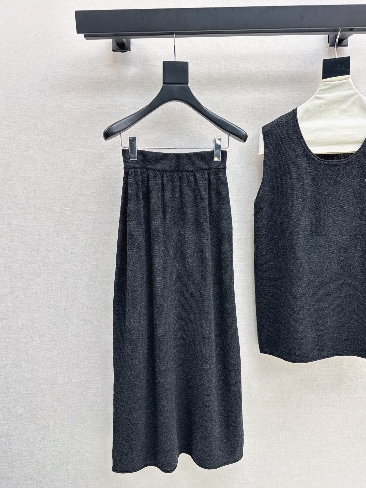 Bur 25ss knit suit