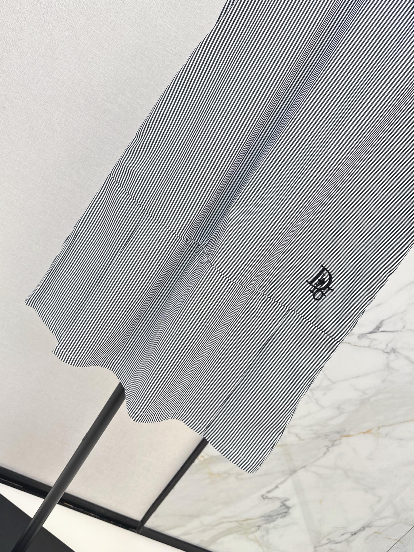 CD 25SS sleeveless dress