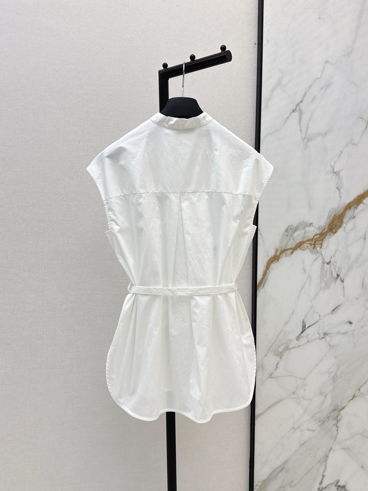 CD 25ss sleeveless shirt