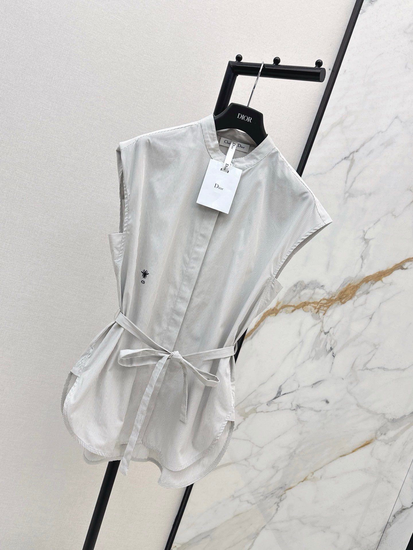 CD 25ss sleeveless shirt