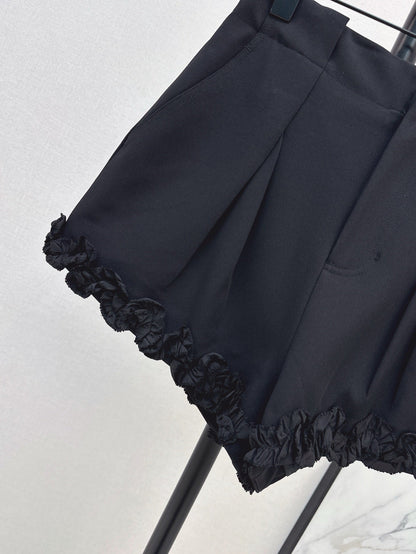 Val 25ss ruffle shorts