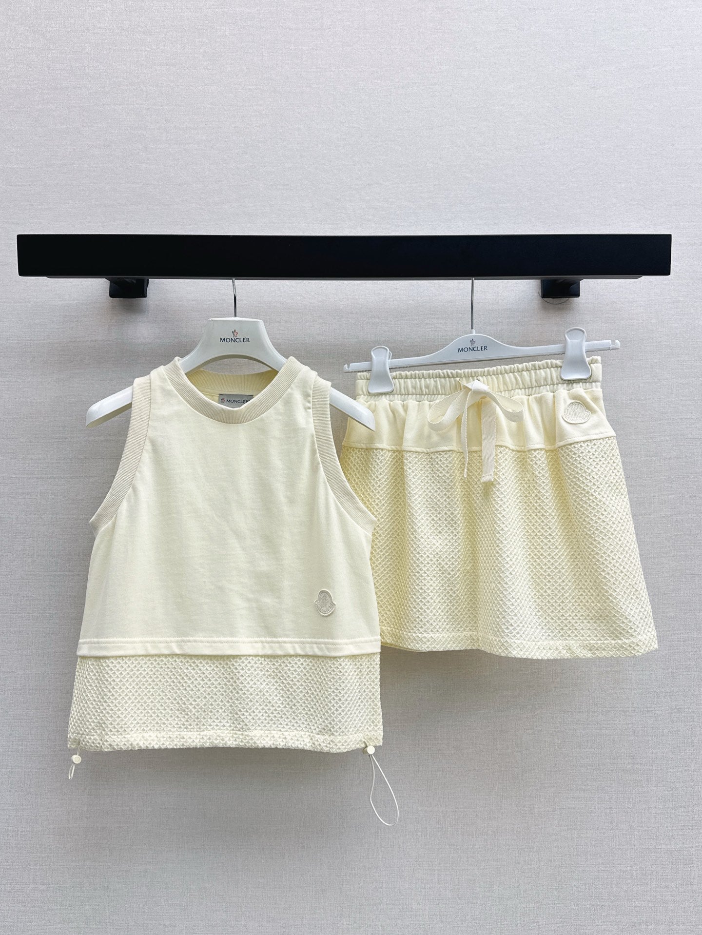 Monc 25ss vest short set