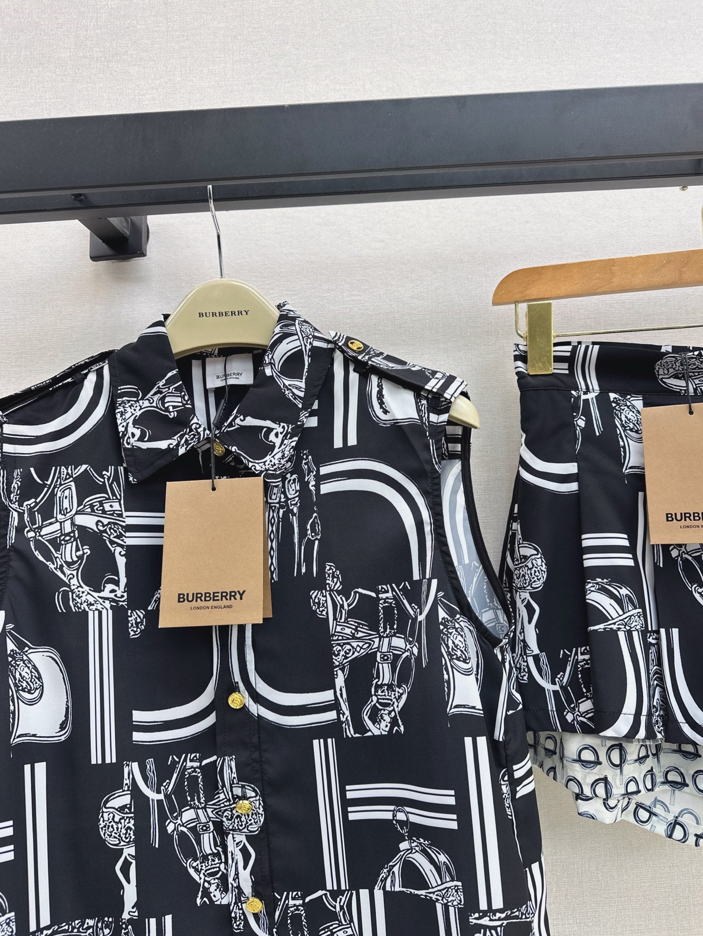 Bur 25ss print vest