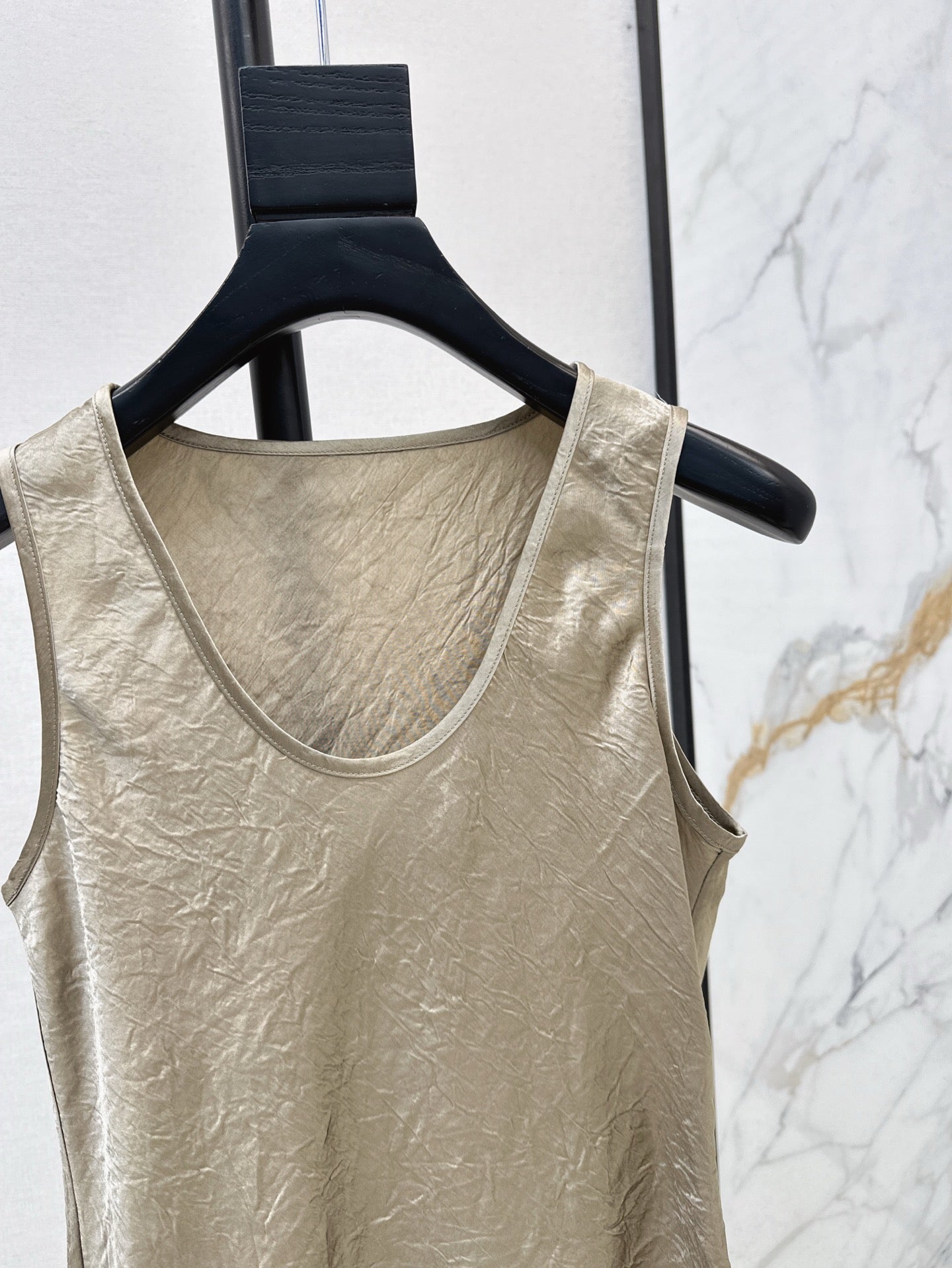 Row 25ss satin vest