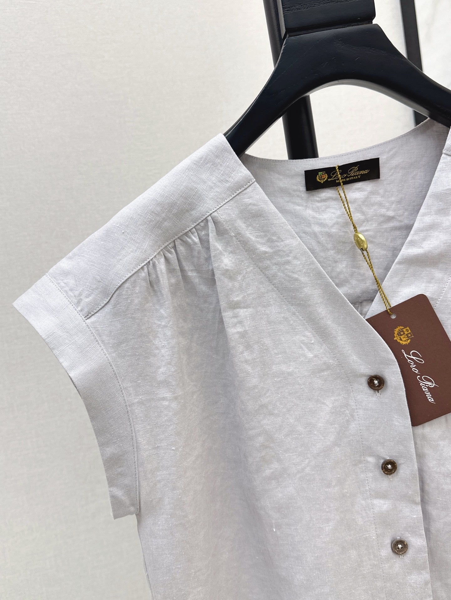 Loro 25ss linen vest