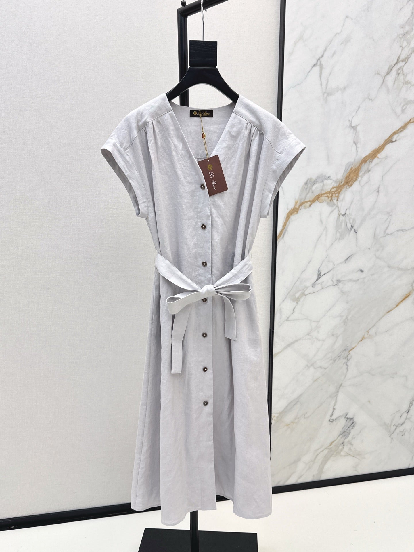 Loro 25ss sleeveless linen dress