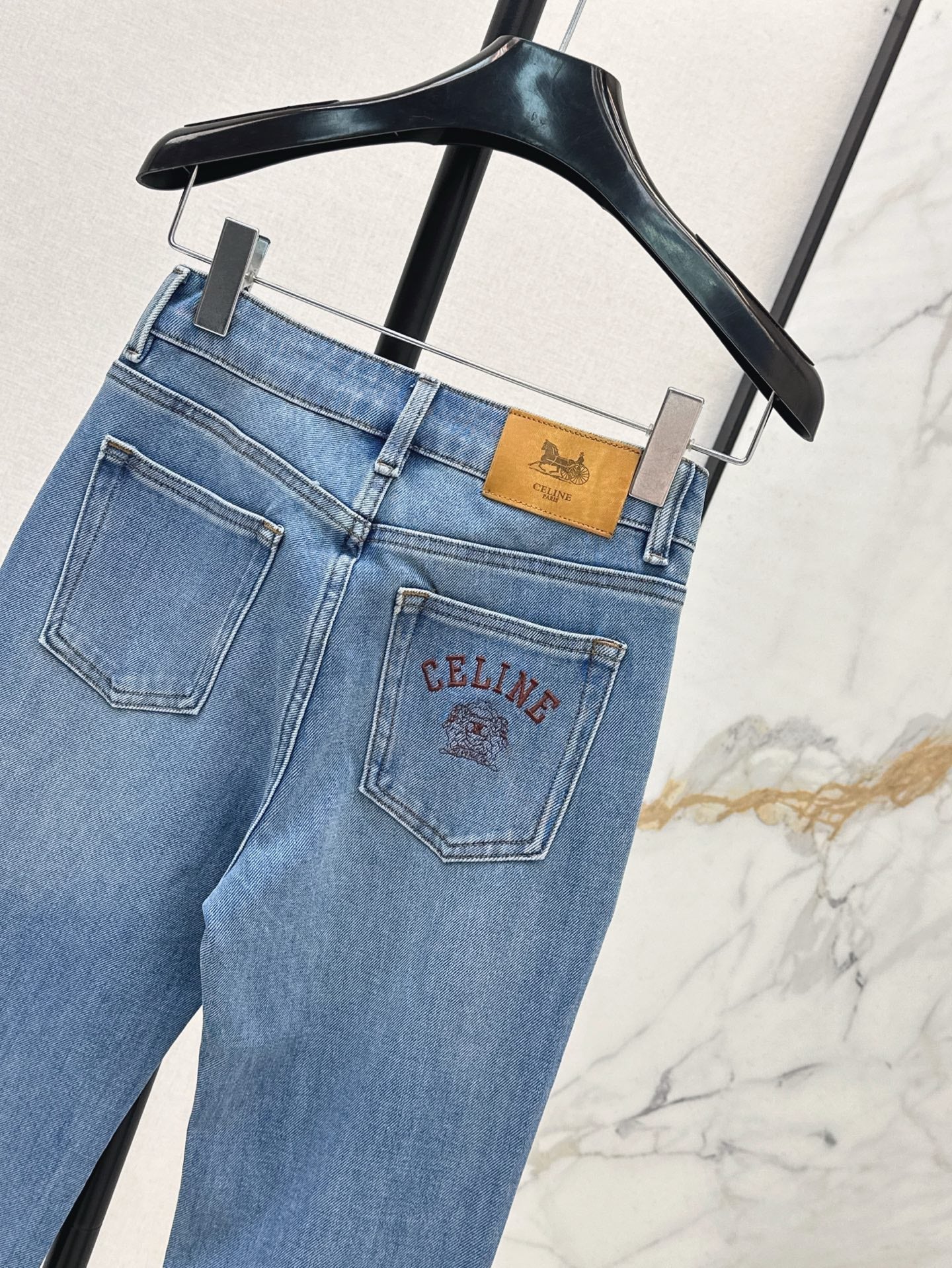 Celin 25ss straight jeans